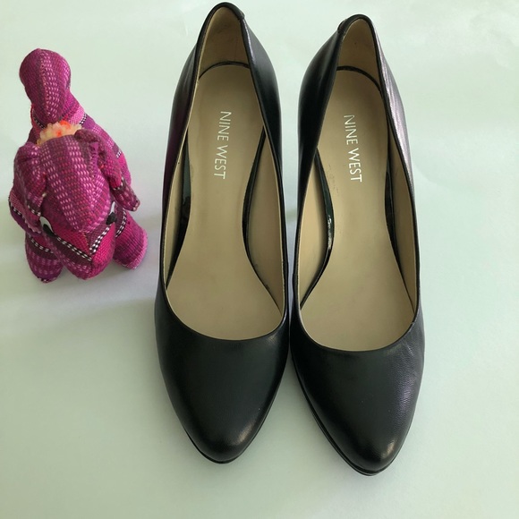 Nine West Shoes - Nine West Wiseup Black Pumps Size 8
